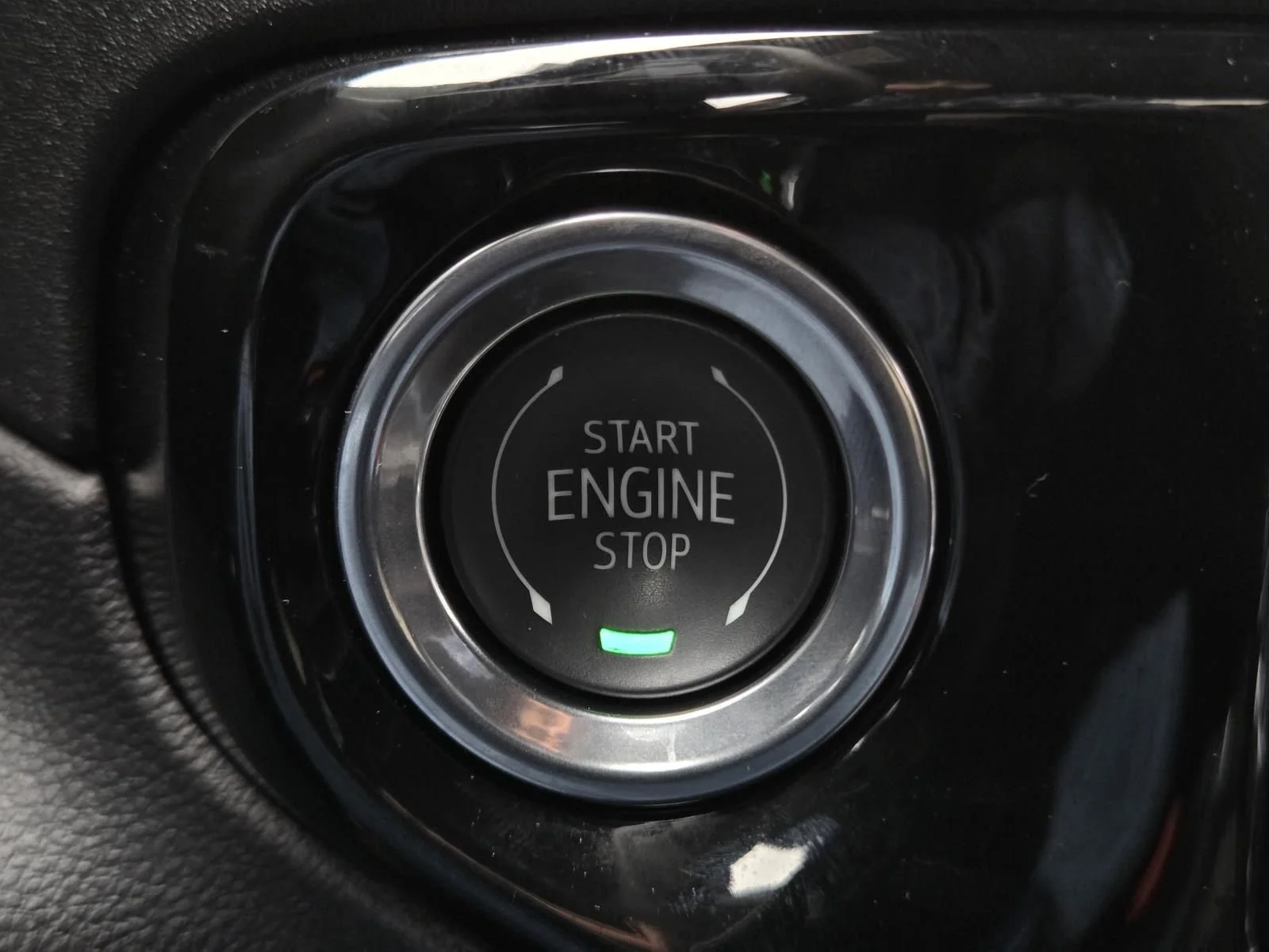 New 2026 Summit White GMC Elevation image 10