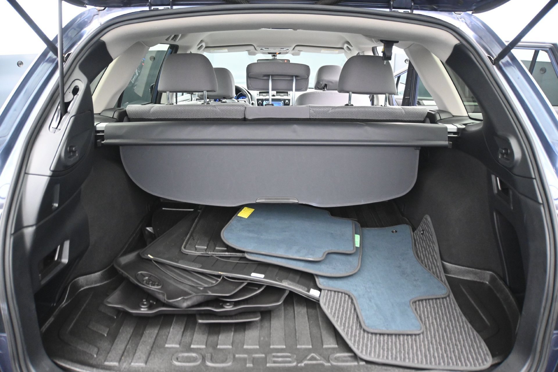 Used 2018 Twilight Blue Metallic Subaru 2.5i Premium image 15