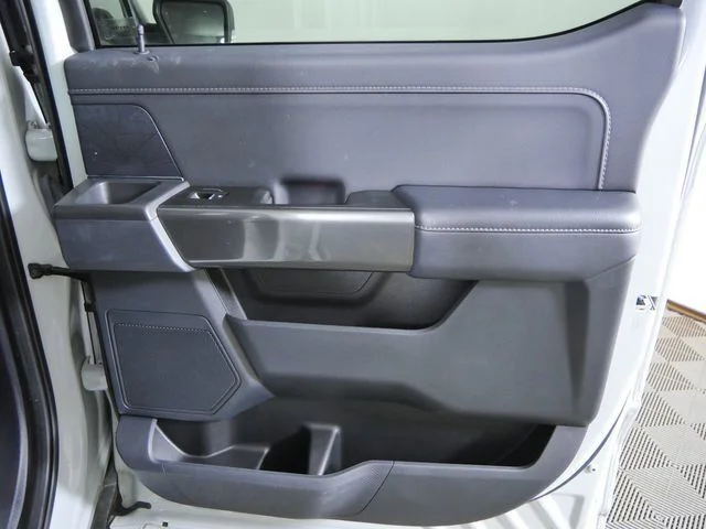 Used 2023 White Ford XLT image 15