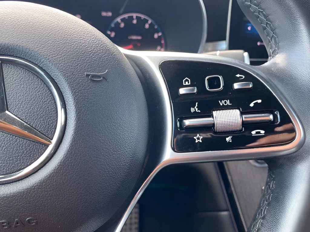 Used 2022 Black Mercedes-Benz GLC 300 image 22