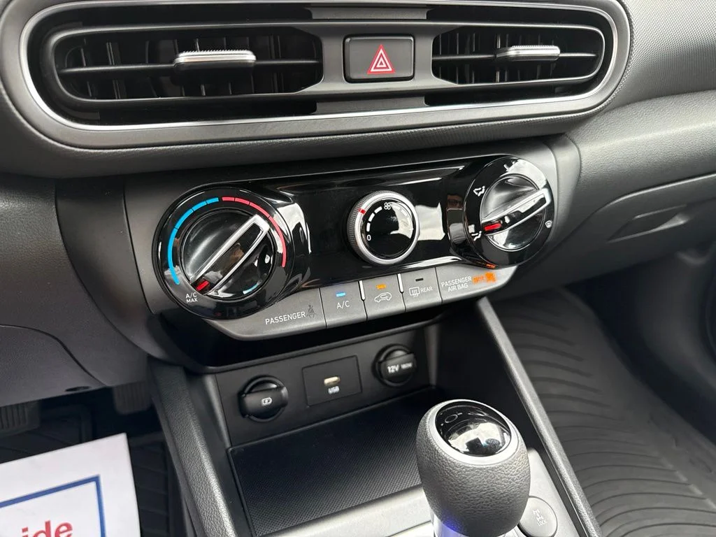 Used 2023 Abyss Black Pearl Hyundai SE image 24