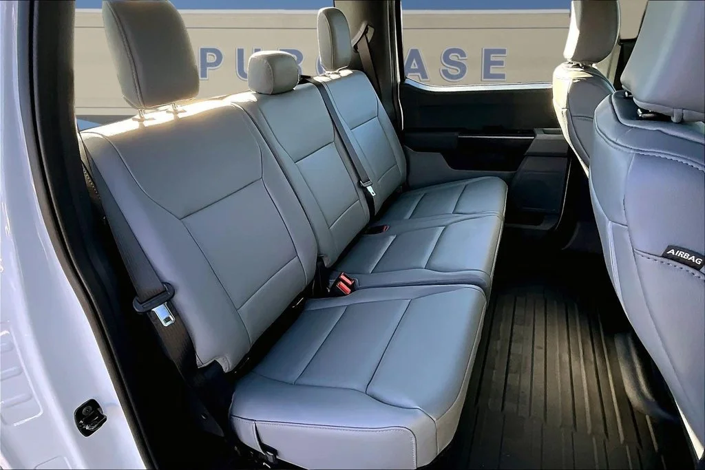 New 2026 Oxford White Ford XL image 10