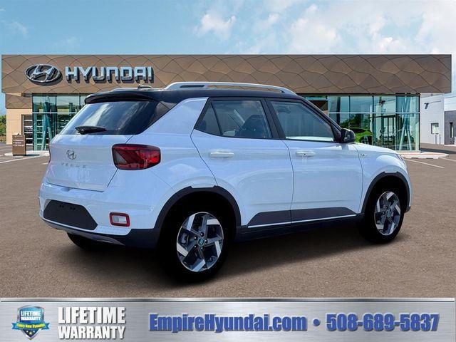 New 2026 Lunar Hyundai SEL w/Two-Tone Roof image 8