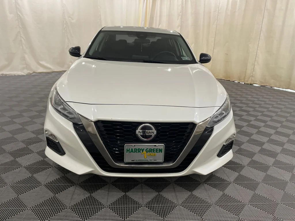 Used 2020 Nissan Altima SR with VIN 1N4BL4CW8LC141009 for sale in Clarksburg, WV