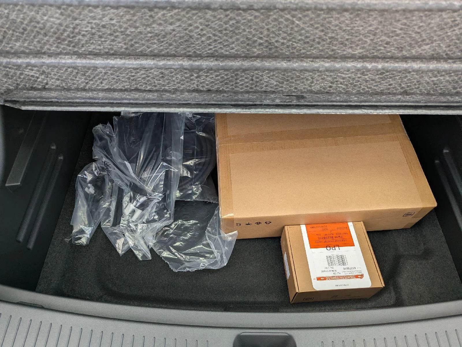 2027 Chevrolet Bolt LT - Photo 52