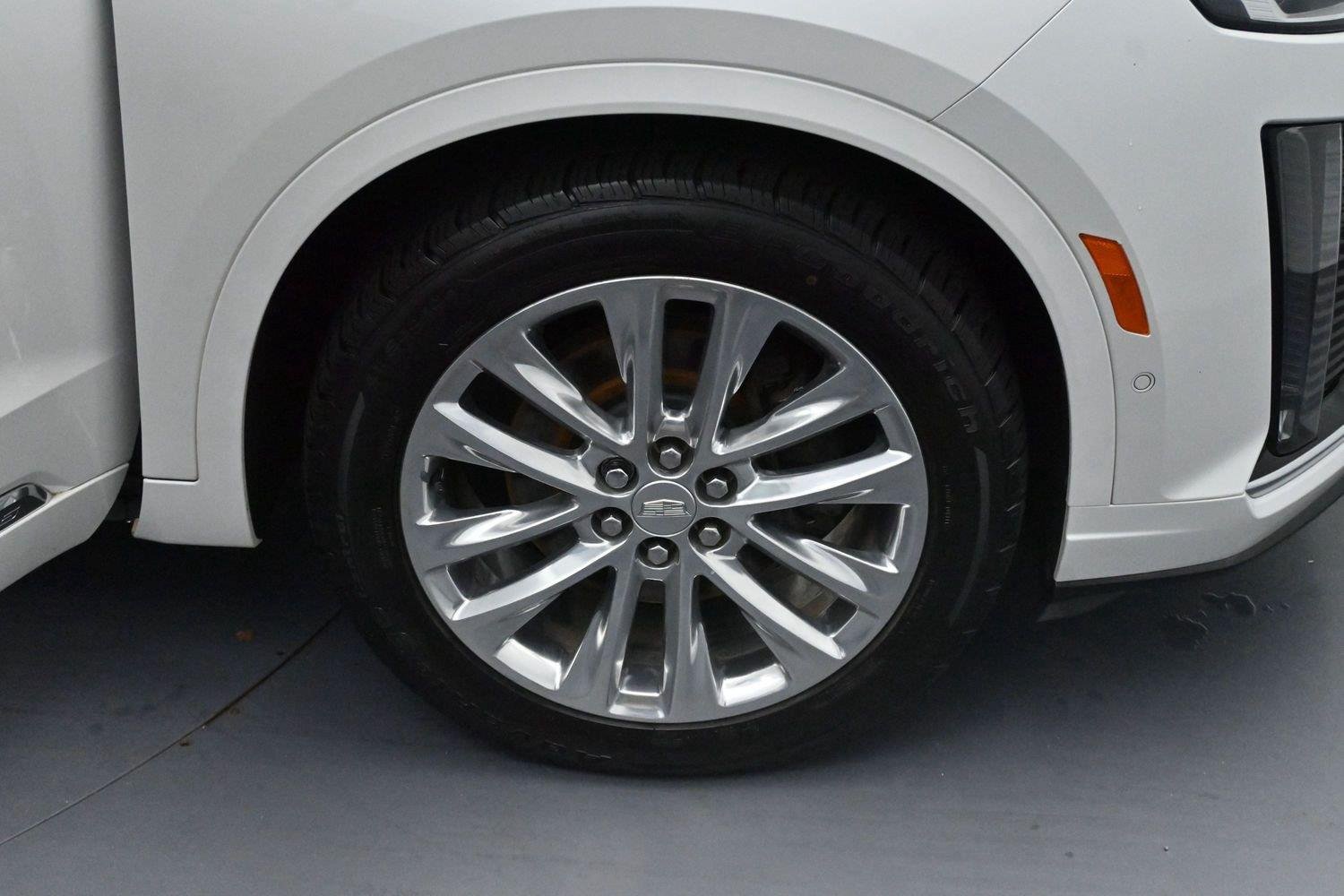Used 2020 CRYSTAL WHITE TRICOAT Cadillac AWD Premium Luxury image 36
