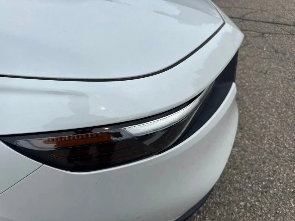Used 2023 Platinum White Pearl Honda Sport image 4