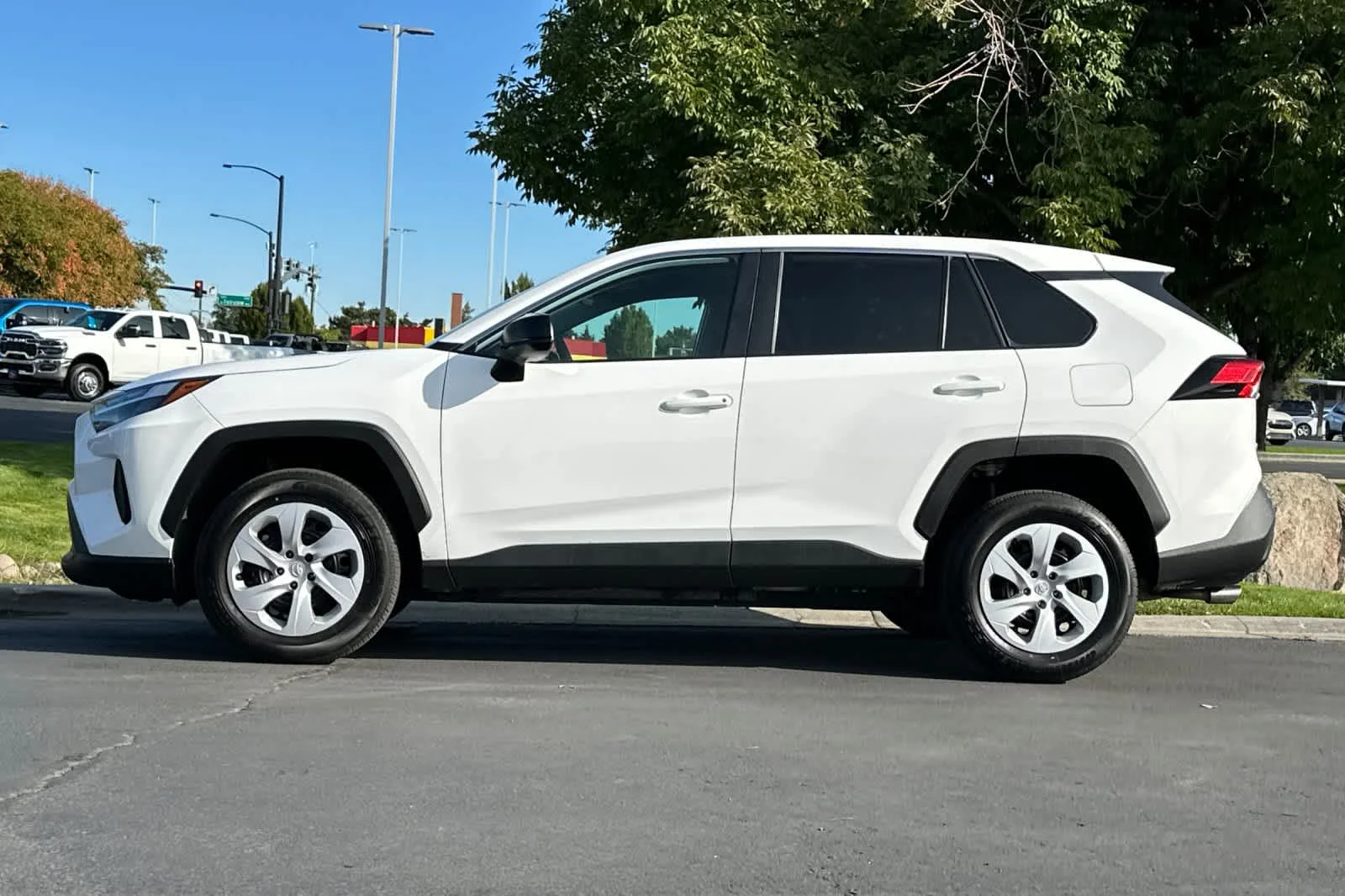 Certified Used 2025 Ice Toyota LE image 5