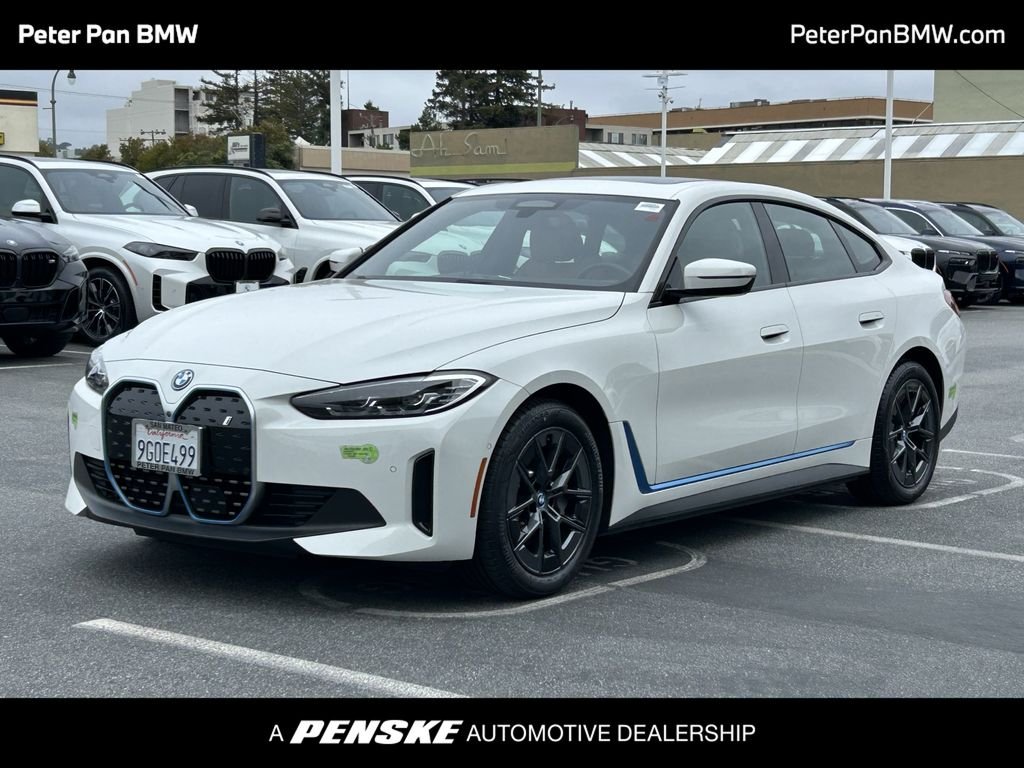 2023 BMW i4 eDrive35's photo