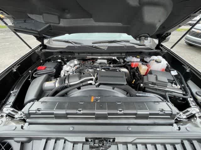 New 2026 Black Chevrolet High Country image 17