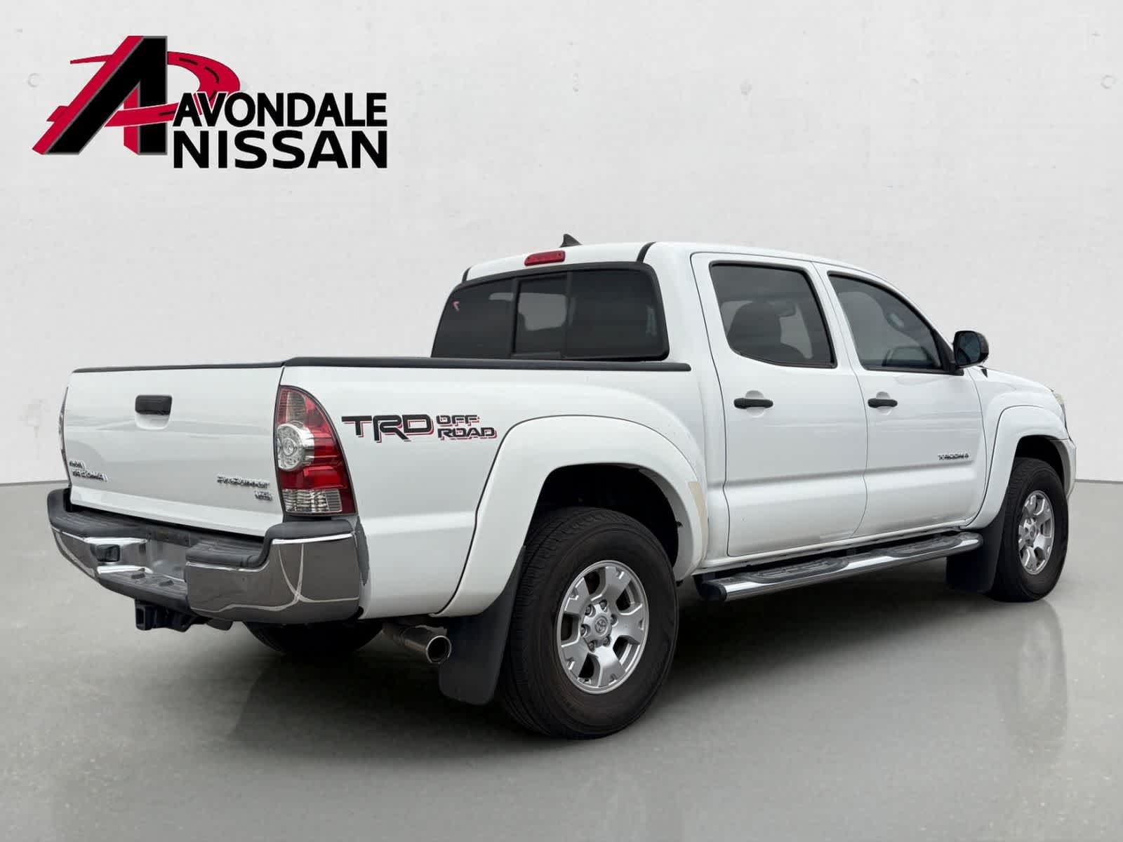 Used 2015 Super White Toyota PreRunner image 3