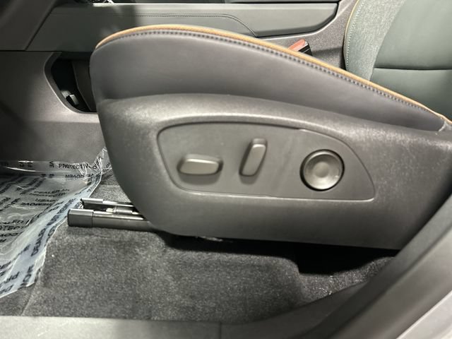 2026 GMC Acadia AT4 - Photo 12