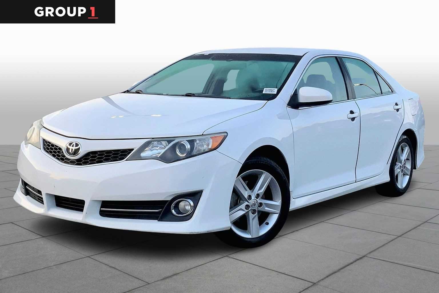 2014 Toyota Camry SE