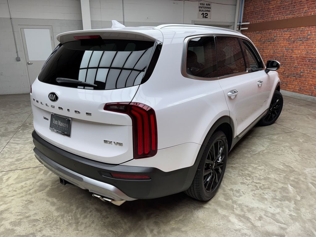 Used 2021 White Kia SX image 6