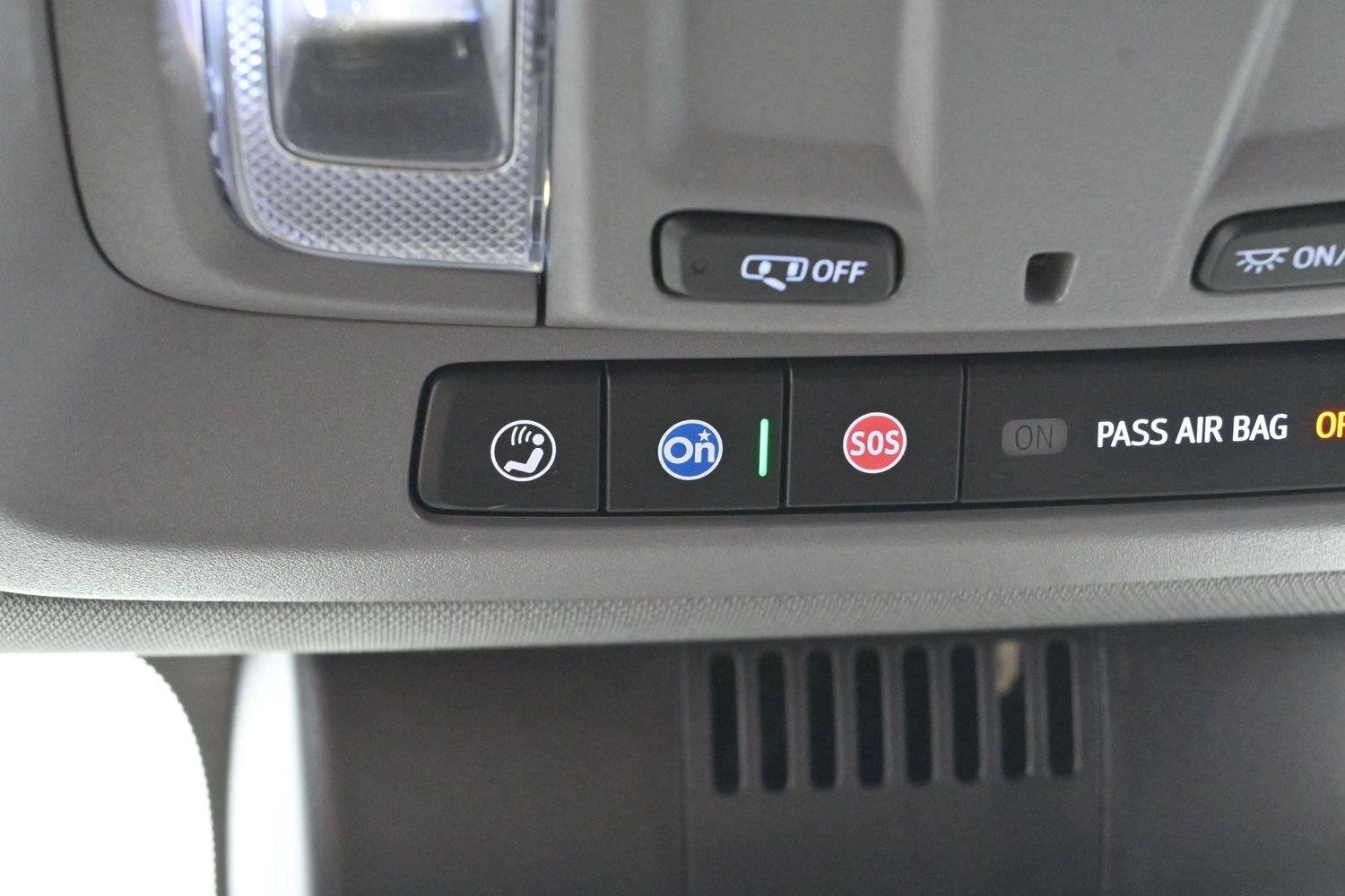 Used 2024 Summit White GMC SLE image 27