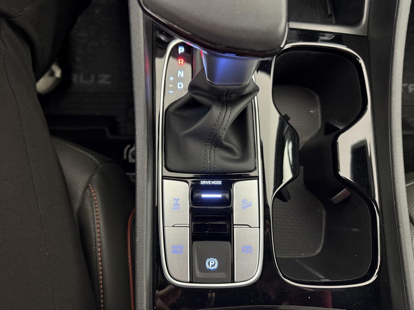 Used 2025 Phantom Black Hyundai Limited image 20
