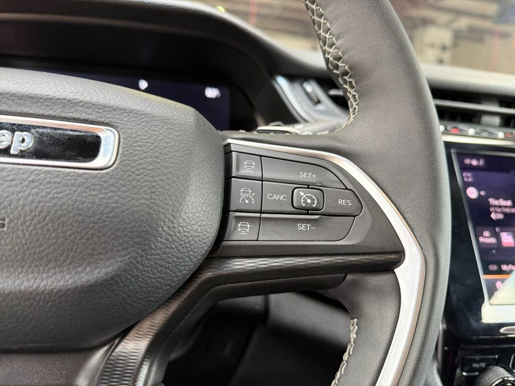 2025 Jeep Grand Cherokee Altitude - Photo 25
