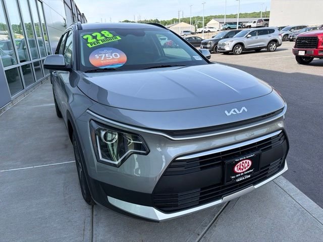 Steel Gray 2026 Kia Niro LX FWD SUV / Crossover Front-Wheel Drive