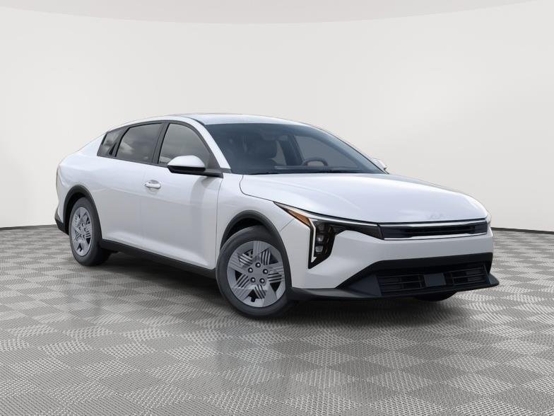 New 2025 Snow White Pearl Kia LX image 27