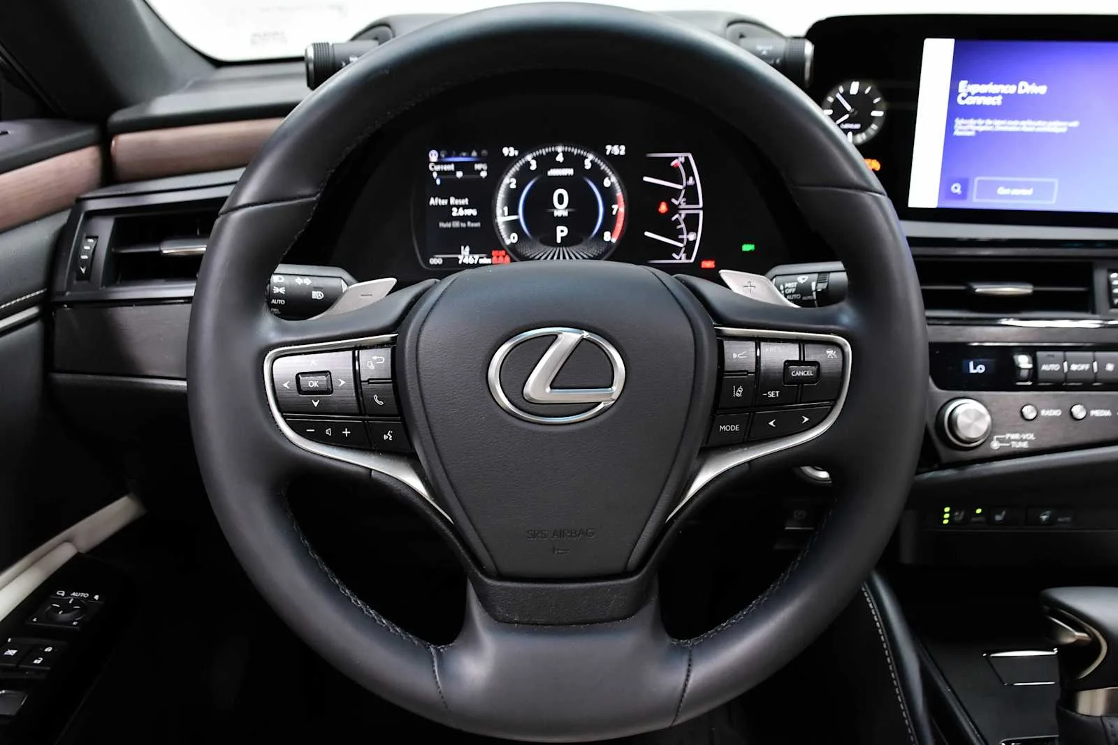 Used 2025 Iridium Lexus  image 18