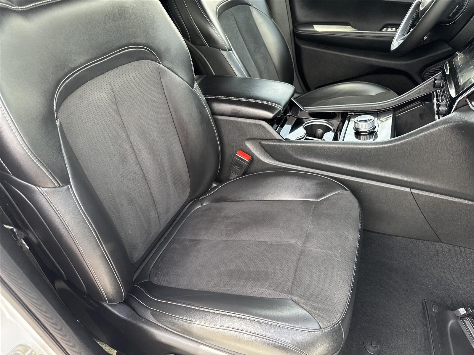 Used 2023 Bright White Clearcoat Jeep Altitude image 35