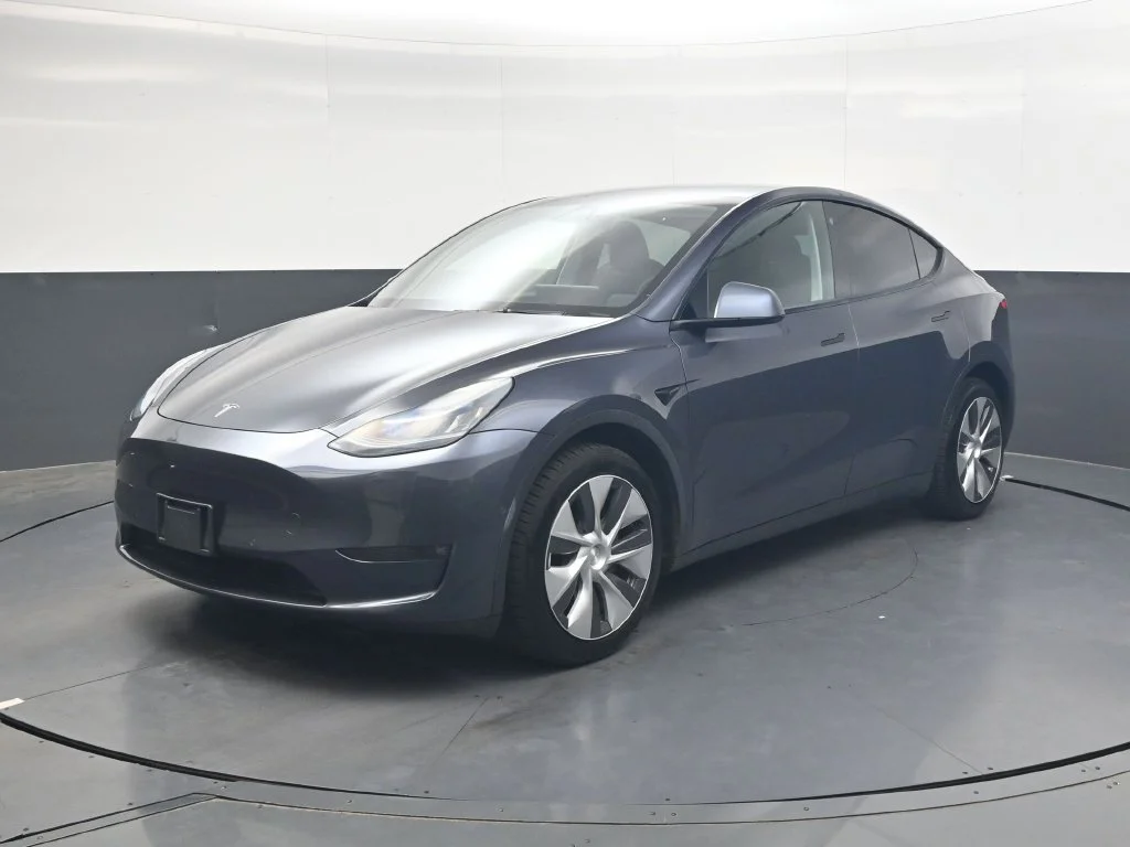 Used 2021 Midnight Silver Metallic Tesla Long Range image 8