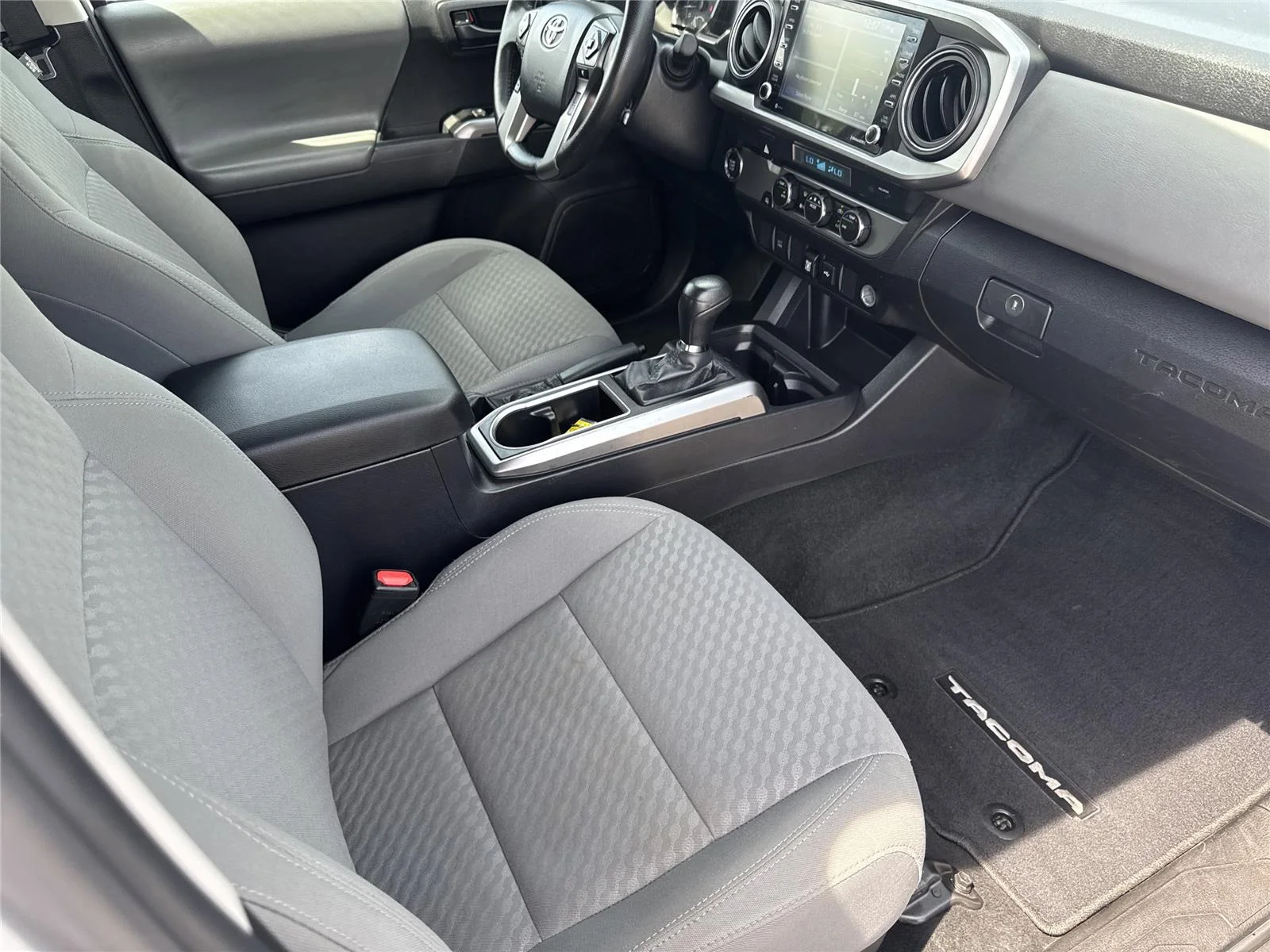 Used 2023 Ice Cap Toyota SR5 V6 image 32