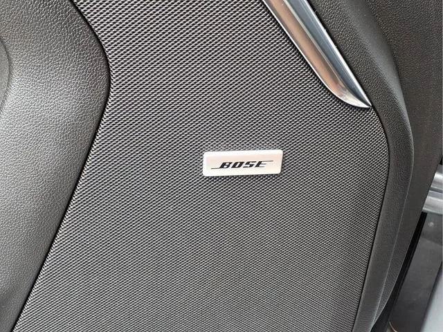 Used 2025 Sterling Metallic GMC Denali image 17