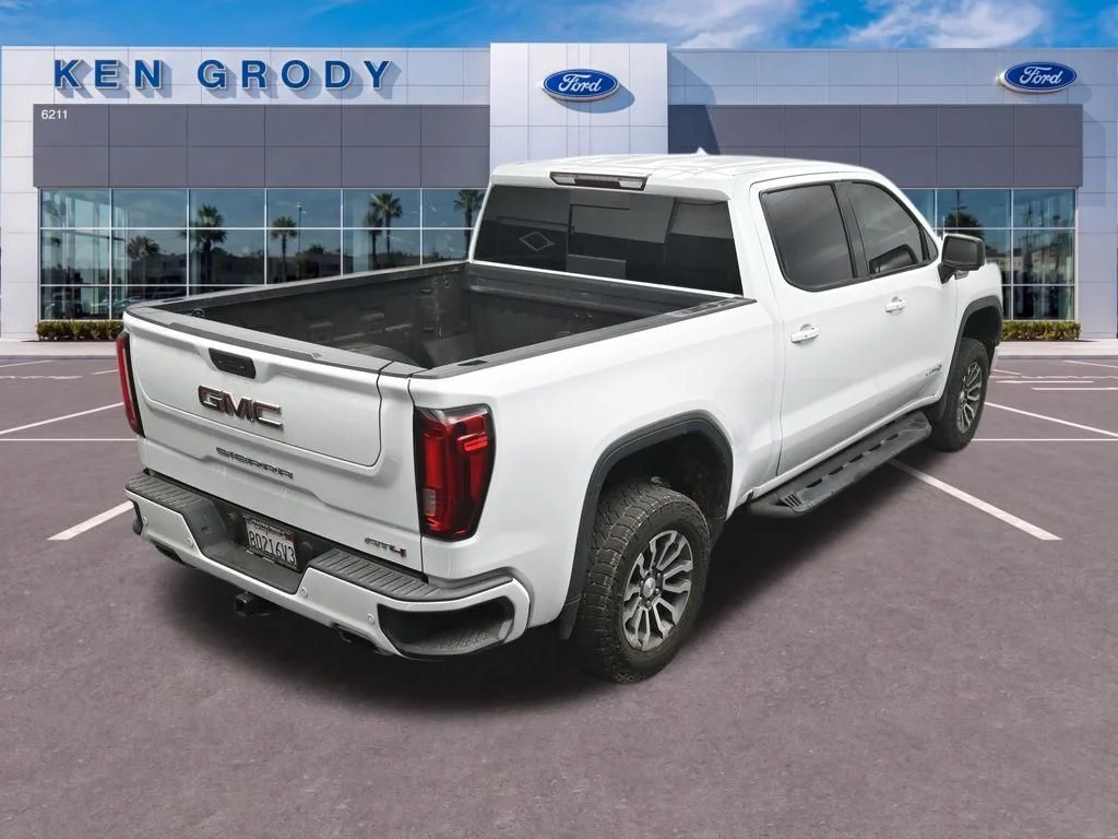 Used 2020 White GMC AT4 image 14