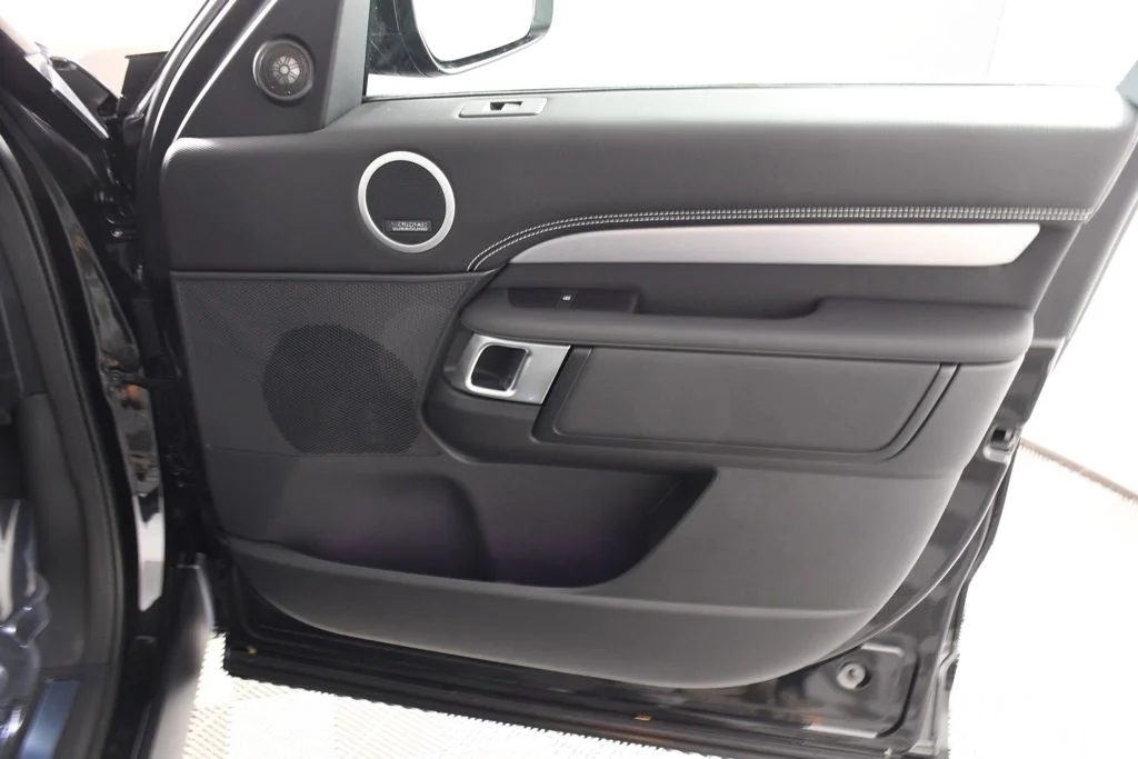 New 2026 Santorini Blk Land Rover Gemini Edition image 18