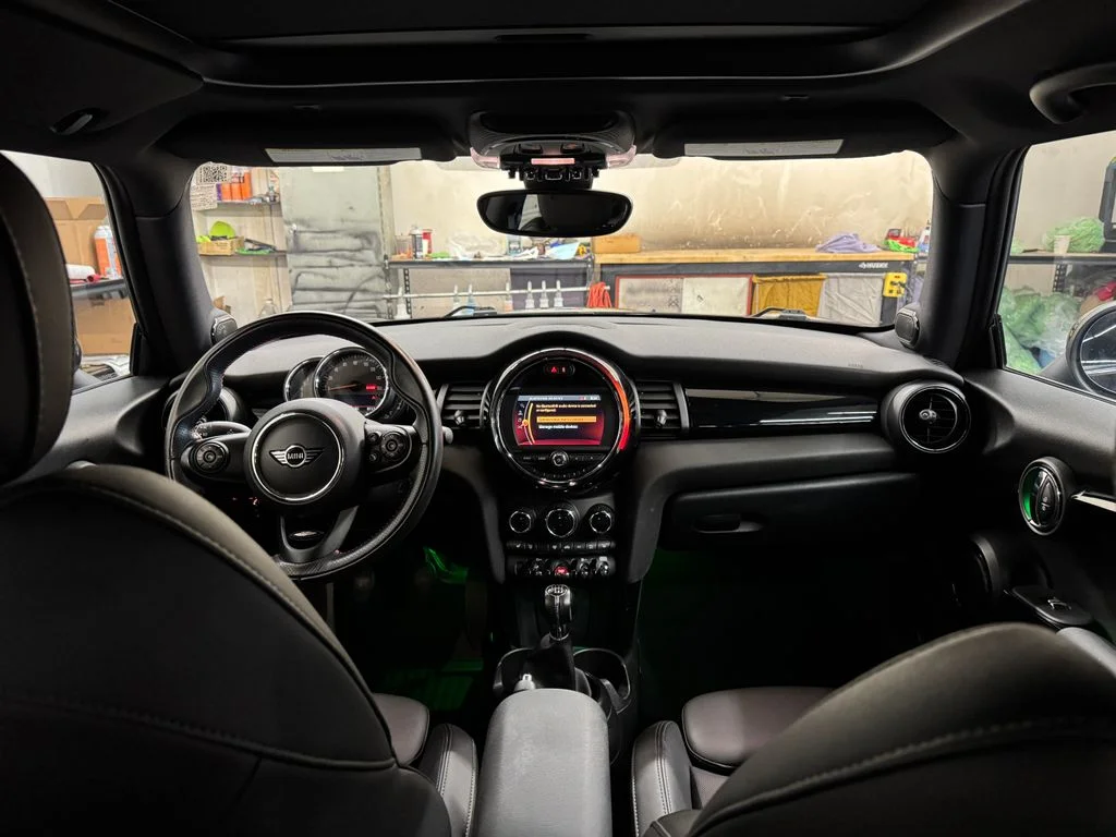 Used 2019 Black MINI Signature image 27