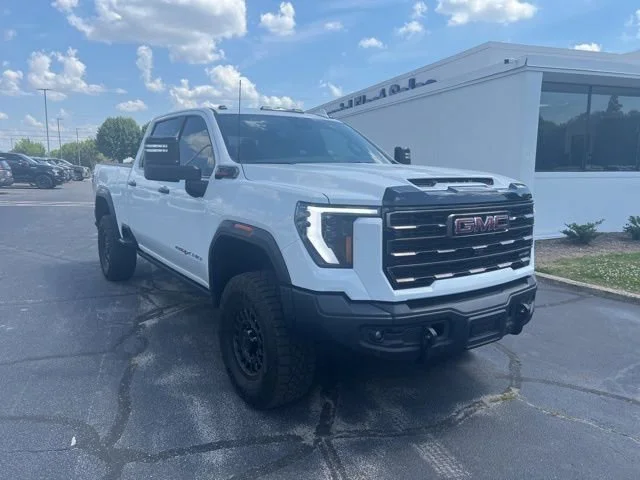 2025 GMC Sierra 4WD Crew Cab Standard Box AT4X's photo