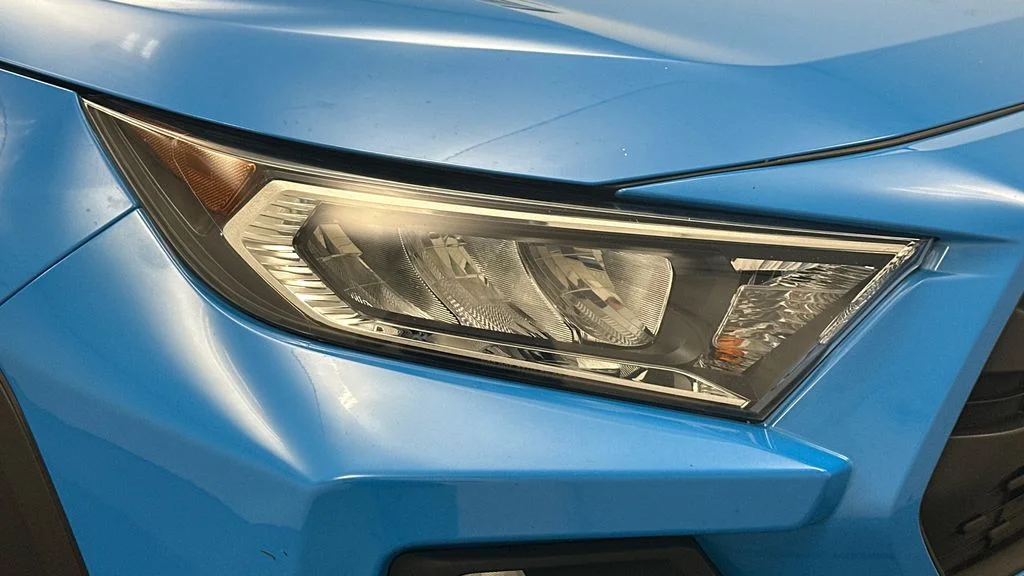 Certified Used 2019 Blue Toyota Adventure image 24