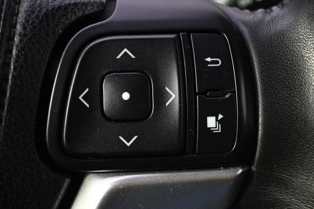 Used 2015 Attitude Black Metallic Toyota XLE V6 image 37
