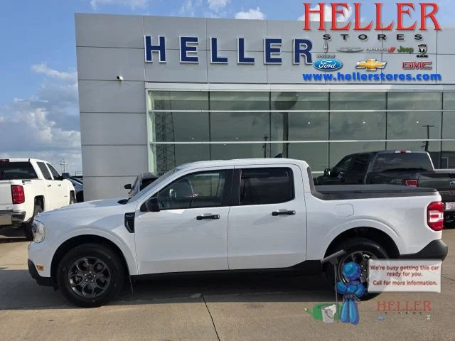 Used 2024 Oxford White Ford XLT image 1