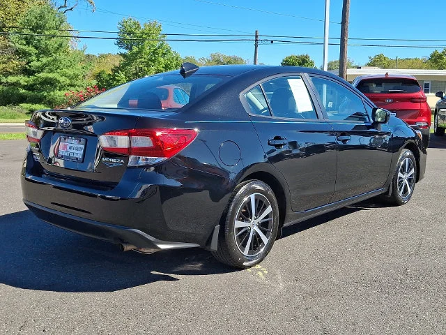 Used 2019 Black Subaru 2.0i Premium image 7