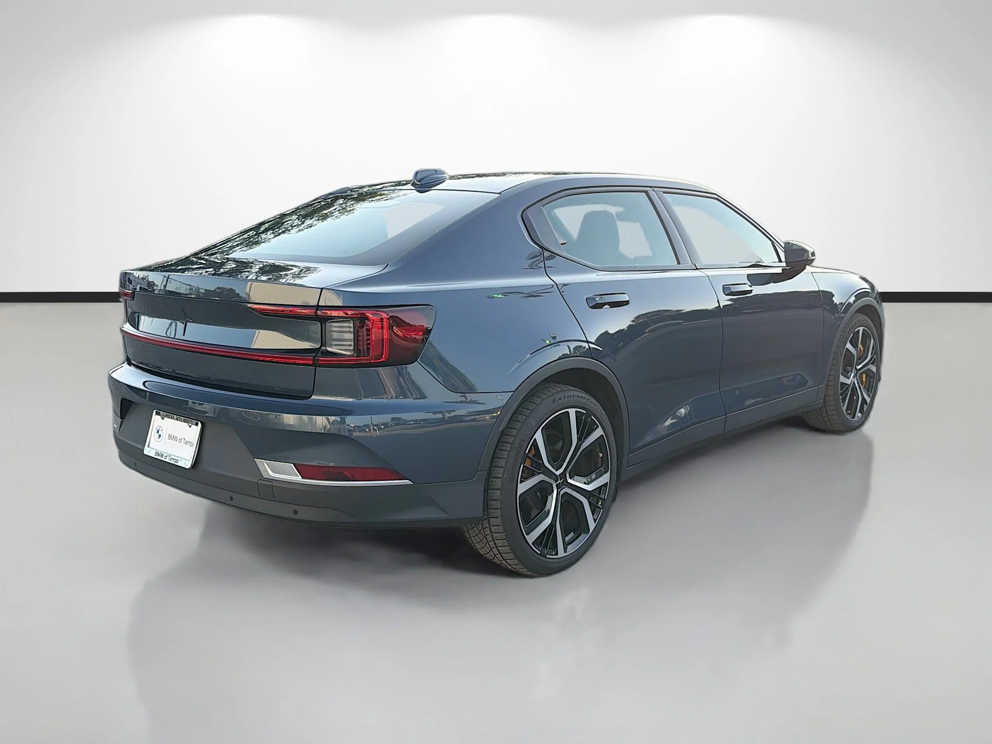 Used 2022 Midnight Polestar Long Range Dual Motor image 3