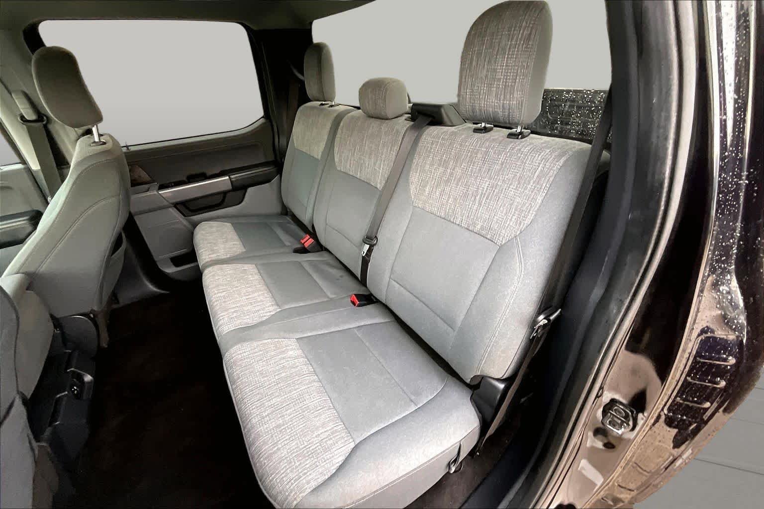 Used 2023 Agate Black Ford XLT image 20