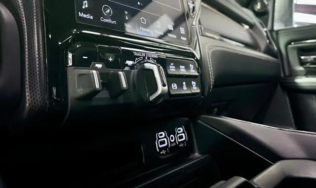 2024 RAM Ram 3500 Pickup Limited - Photo 26