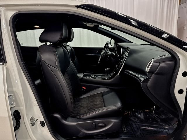 Used 2023 White Nissan SR image 21