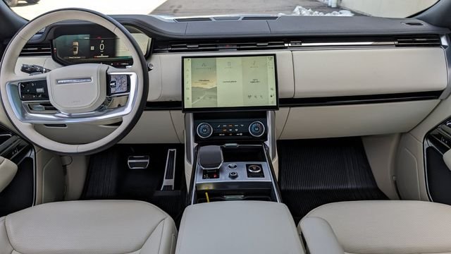 Certified Used 2023 Silver Land Rover SE image 20