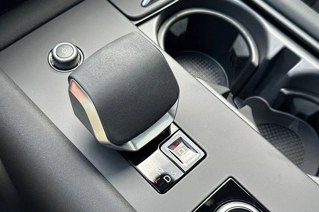 New 2026 Santorini Black Land Rover  image 20
