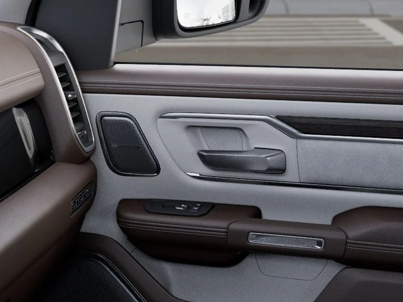 New 2026 Diamond Black Crystal Pearl-Coat Exterior Paint RAM Laramie image 52