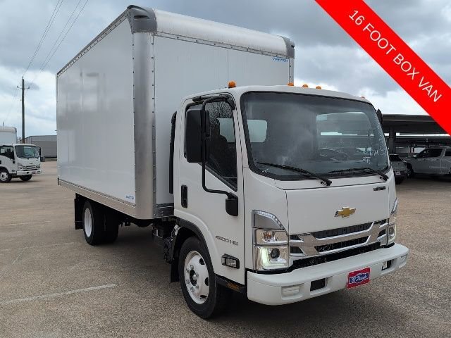 2025 Chevrolet Low Cab Forward 4500 Gas 176" WB Regular Cab's photo