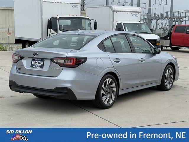 Used 2024 Ice Silver Metallic Subaru Limited image 4