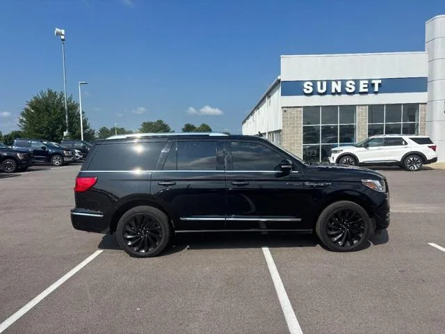 Used 2021 Black Lincoln  image 2