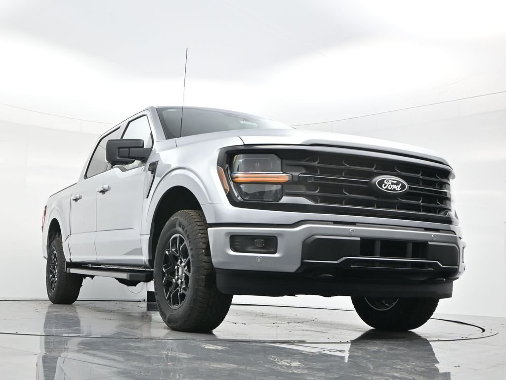 New 2026 Iconic Silver Metallic Ford XLT image 40