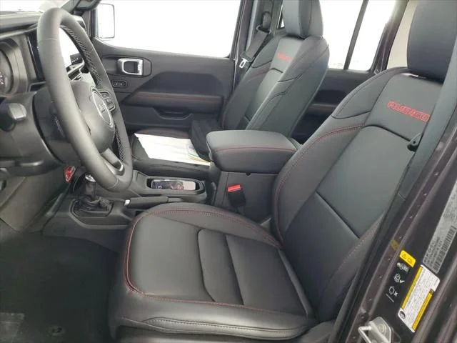 New 2026 Granite Crystal Metallic Clear-Coat Exterior Paint Jeep Rubicon X image 37