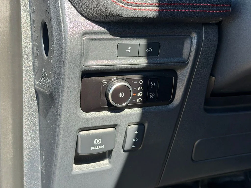 Used 2023 Gray Ford Limited image 26