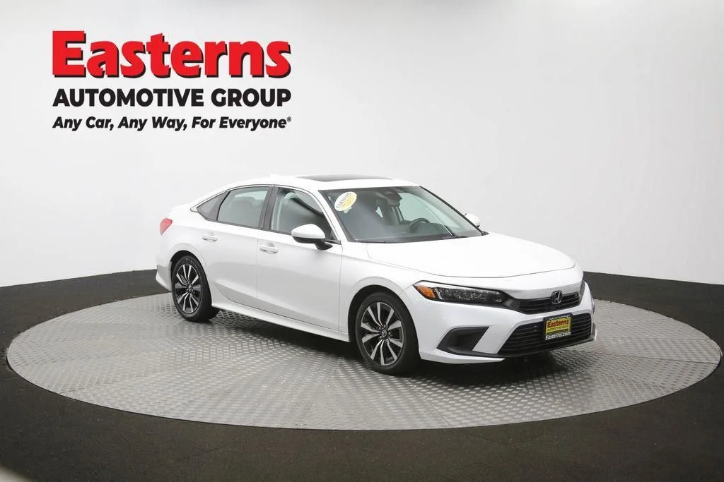 Used 2023 White Honda EX image 51